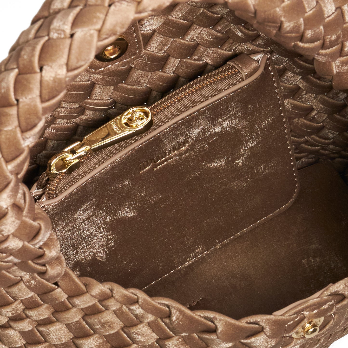 AW25 - DINKYDELIBERATE BRONZE