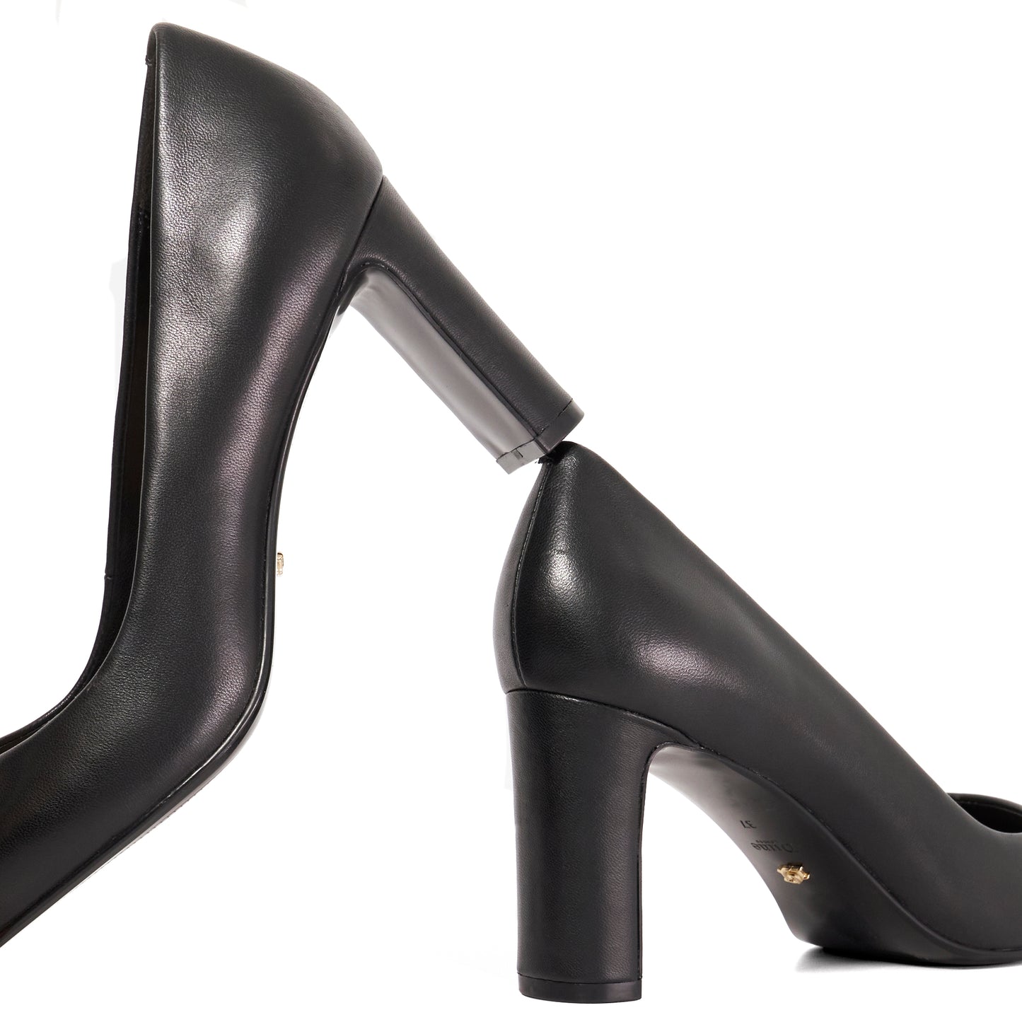 AW25 - ARRIVING	BLACK-LEATHER