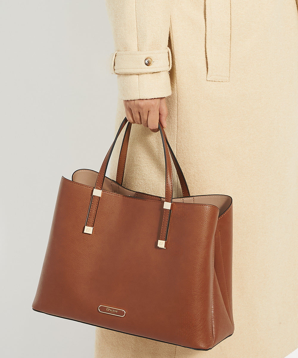 AW25 - DORRY TAN